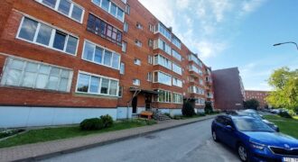 Продается 1- комнатная квартира с лоджией J. Gagarini tn 27, Sillamäe linn