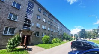 Продается светлая 2-х комнатная квартира, по адресу Kesk tn 59, Sillamäe linn