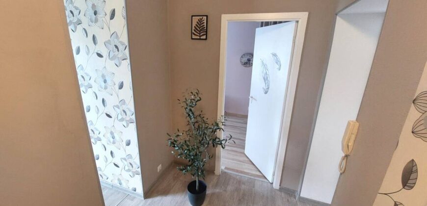Продается отремонтированная 2-х комнатная квартира, по адресу Viru pst 20, Sillamäe linn