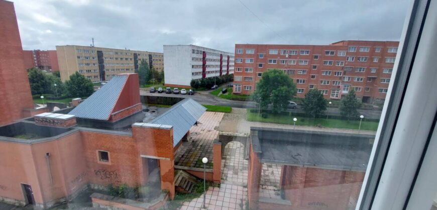Продается отремонтированная 2-х комнатная квартира, по адресу Viru pst 20, Sillamäe linn