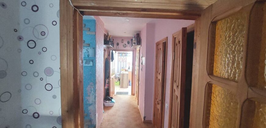 Продается уютная, трехкомнатная квартира по адресу V.Majakovski tn 18, Sillamäe linn