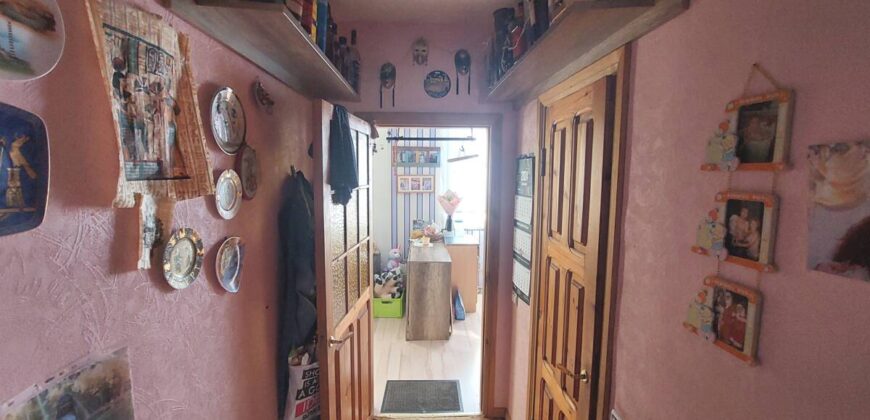 Продается уютная, трехкомнатная квартира по адресу V.Majakovski tn 18, Sillamäe linn