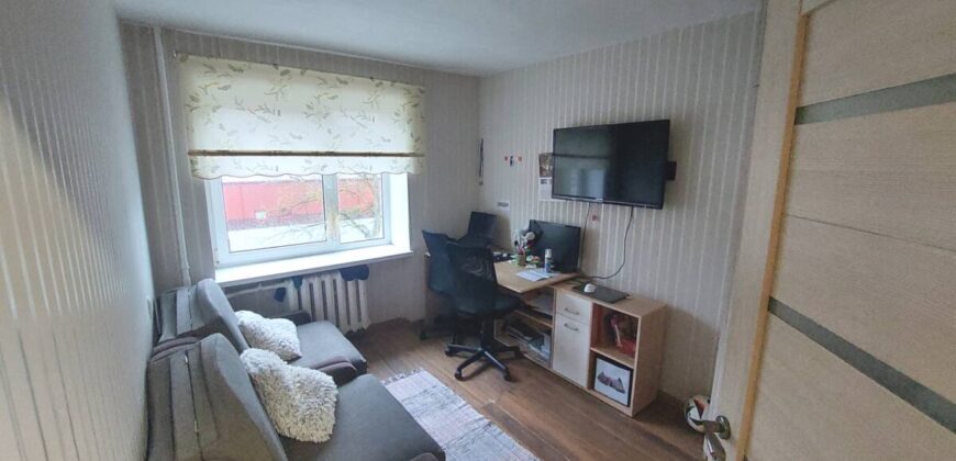 Продается уютная, 2-комнатная квартира, по адресу Roheline tn 1, Sillamäe linn