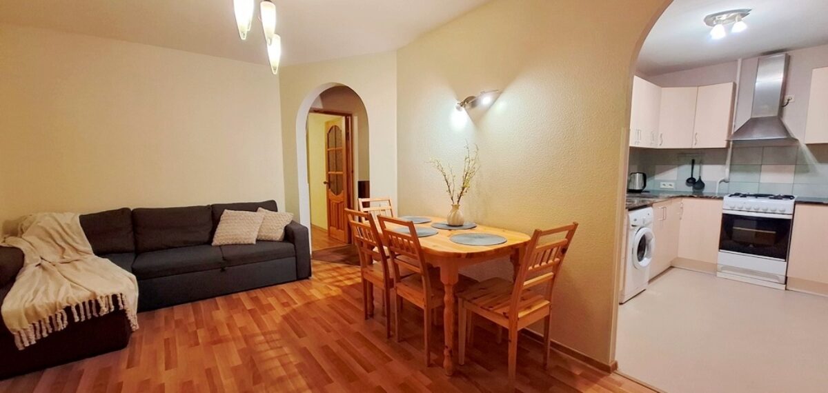 Uusküla tn 1, Narva linn