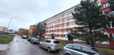 В центре микрорайона продается 2-х комнатная квартира, по адресу Viru pst 23, Sillamäe linn