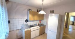 В центре микрорайона продается 2-х комнатная квартира, по адресу Viru pst 23, Sillamäe linn