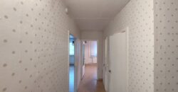 В центре микрорайона продается 2-х комнатная квартира, по адресу Viru pst 23, Sillamäe linn