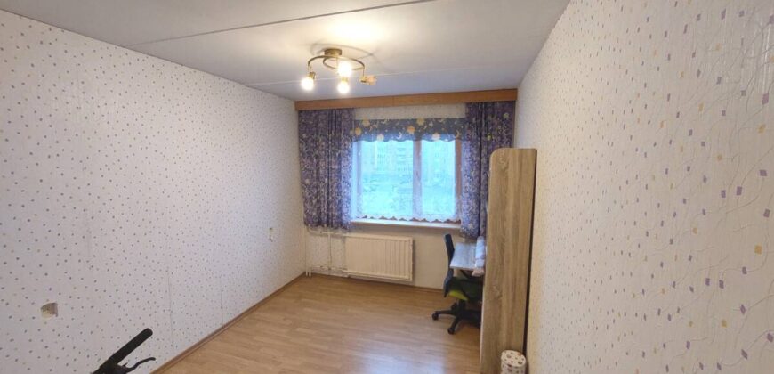 В центре микрорайона продается 2-х комнатная квартира, по адресу Viru pst 23, Sillamäe linn