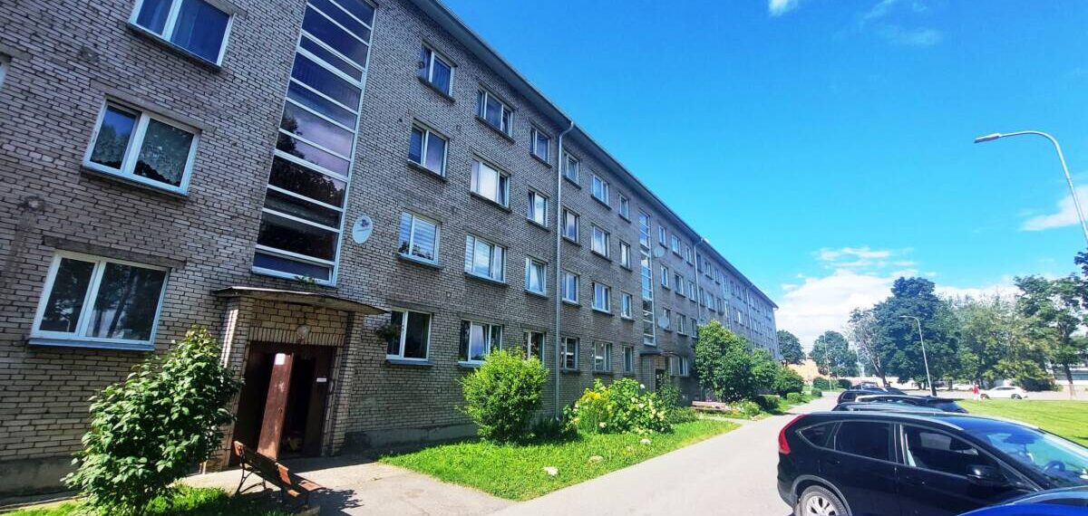 Продается светлая 3-х комнатная квартира, по адресу Kesk tn 59, Sillamäe linn