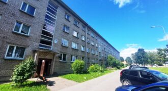 Продается светлая 3-х комнатная квартира, по адресу Kesk tn 59, Sillamäe linn