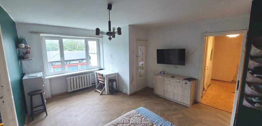 Продается светлая 3-х комнатная квартира, по адресу Kesk tn 59, Sillamäe linn