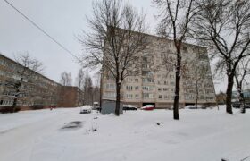 Kangelaste prospekt 8b, Narva linn