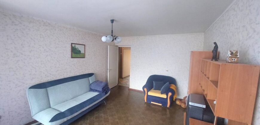 Продается уютная, теплая, светлая, трехкомнатная квартира по адресу Kesk tn 5, Sillamäe linn