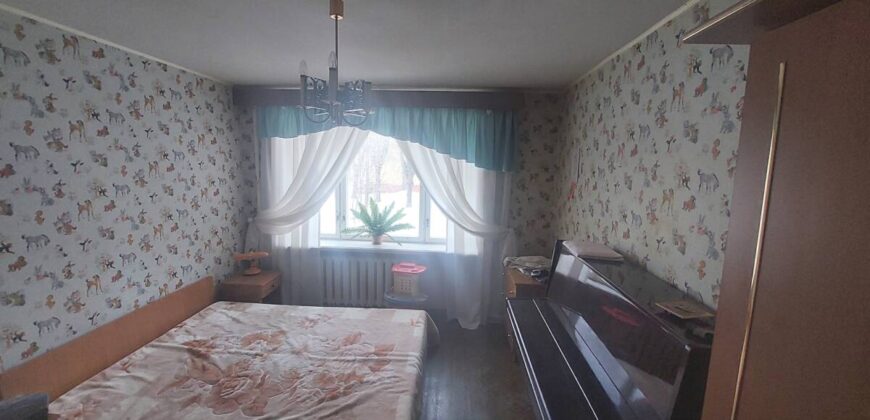 Продается уютная, теплая, светлая, трехкомнатная квартира по адресу Kesk tn 5, Sillamäe linn