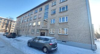 Продается светлая 2-х комнатная квартира, по адресу Hariduse tn 29, Sillamäe linn