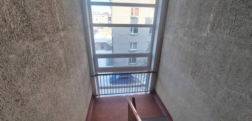 Продается светлая 2-х комнатная квартира, по адресу Hariduse tn 29, Sillamäe linn