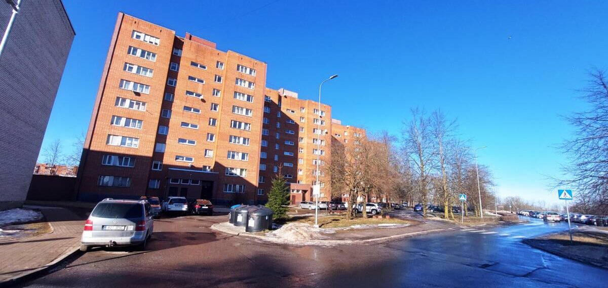 Продается 2-х — комнатная квартира с балконом J. Gagarini tn 31, Sillamäe linn