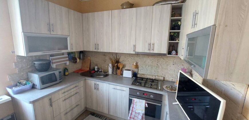 Продается уютная, двухкомнатная квартира по адресу Mere pst 1, Sillamäe linn