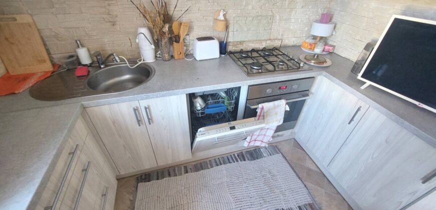 Продается уютная, двухкомнатная квартира по адресу Mere pst 1, Sillamäe linn