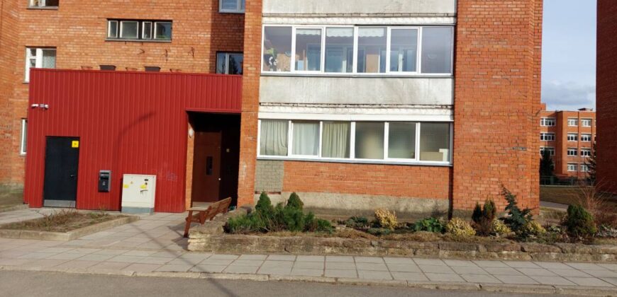 Продается 2-х комнатная квартира с лоджией Geoloogia tn 20, Sillamäe linn