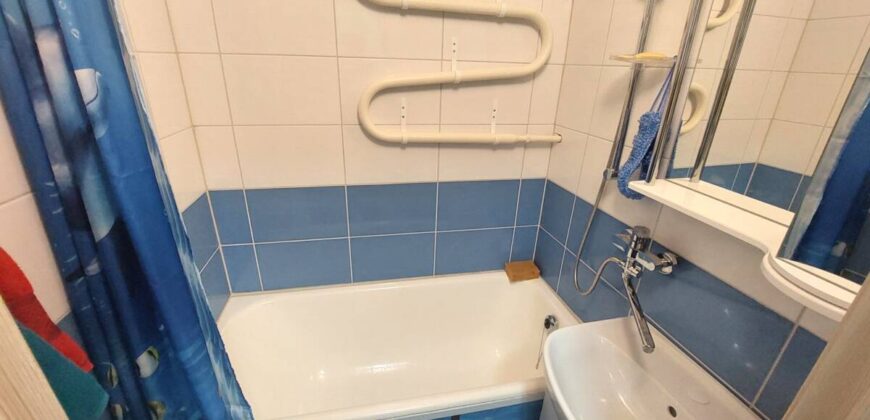 Продается 2-комнатная квартира, по адресу Roheline tn 4, Sillamäe linn