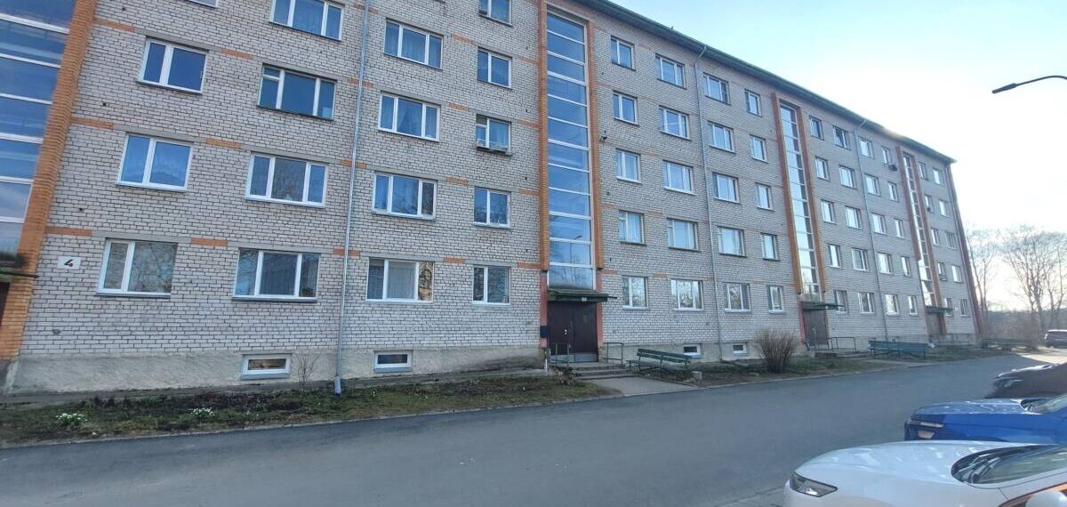 Продается 2-комнатная квартира, по адресу Roheline tn 4, Sillamäe linn