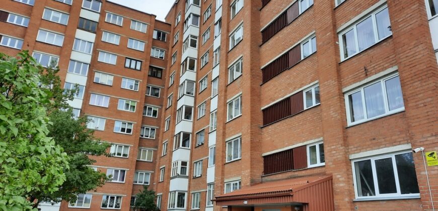 Vahtra tn 8, Narva linn