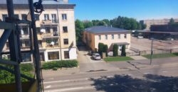 Продаётся просторная и светлая 3-х комнатная квартира сталинском доме в одном из исторических районов Нарвы — Кренгольме, по адресу Joala tn 11, Narva linn