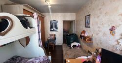 Продаётся просторная и светлая 3-х комнатная квартира сталинском доме в одном из исторических районов Нарвы — Кренгольме, по адресу Joala tn 11, Narva linn
