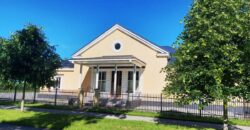 Продается уютное двухэтажное здание сталинской архитектуры с большим земельным участком по адресу Kajaka tn 26, Sillamäe linn
