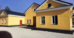 Продается уютное двухэтажное здание сталинской архитектуры с большим земельным участком по адресу Kajaka tn 26, Sillamäe linn