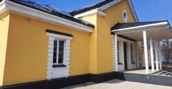 Продается уютное двухэтажное здание сталинской архитектуры с большим земельным участком по адресу Kajaka tn 26, Sillamäe linn